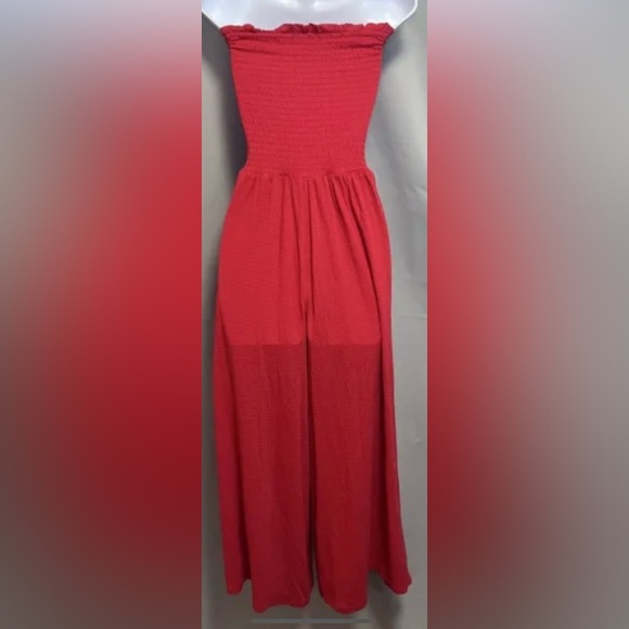 Love Tree Women’s Jumpsuit Sz M Red‎ Wrinkle Strapless Overall Romper Flare Leg - Picture 2 of 10